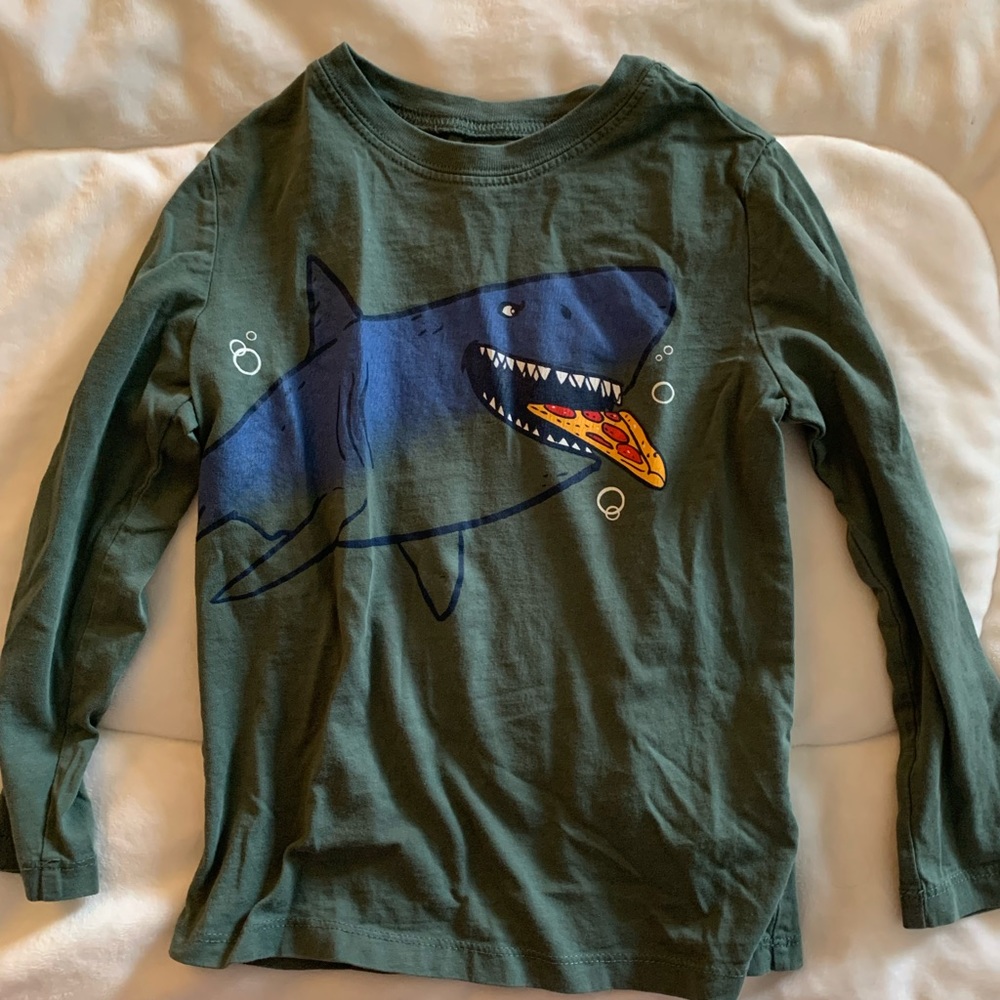 OshKosh 4t shark eating pizza long sleeve tshirt